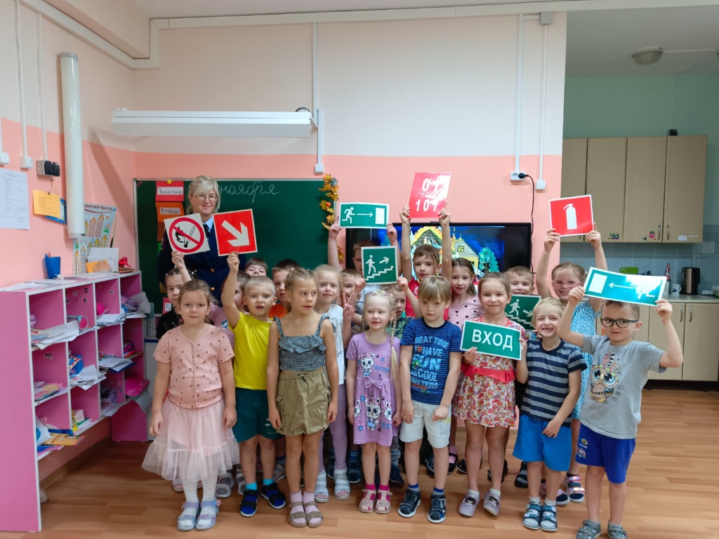 LYC0fbXj Ro